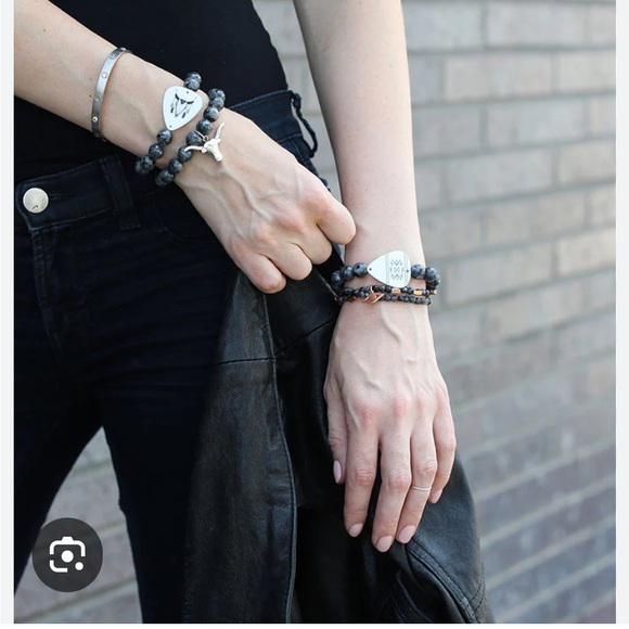 Beaded Bracelet by Electric Picks - Handmade from a guitar pick that says “Love” - Picture 6 of 6